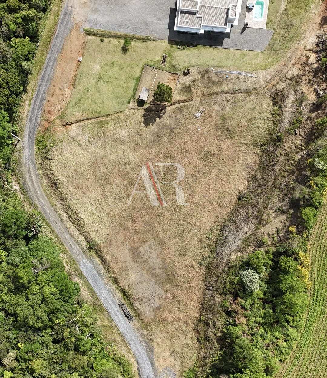 Terreno em condomínio rural com matrícula individiual - Anderson Rothenburg - Corretor de Imóveis Creci 29.714f